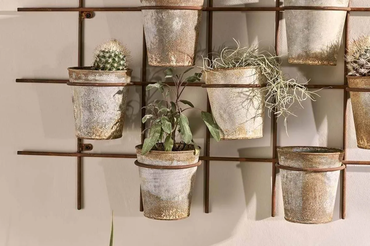 Hanging Planters|Garden Planters^Nkuku Abari Wall Hung Planter