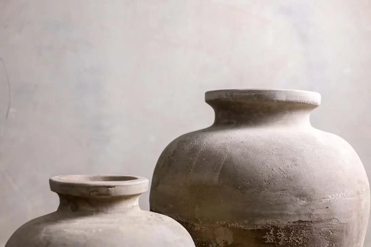 Garden Planters|Garden Décor^Nkuku Affiti Clay Tapered Pot - Large