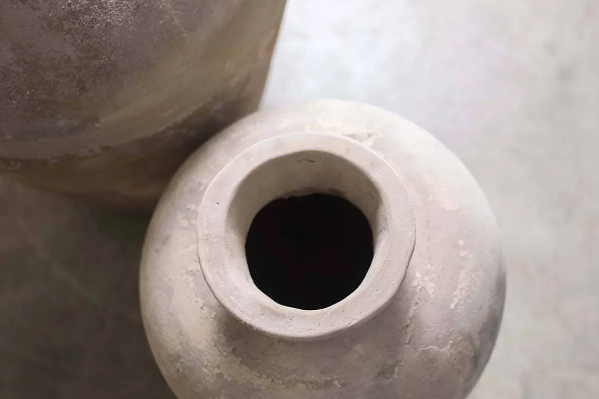 Garden Planters|Garden Décor^Nkuku Affiti Clay Tapered Pot - Large