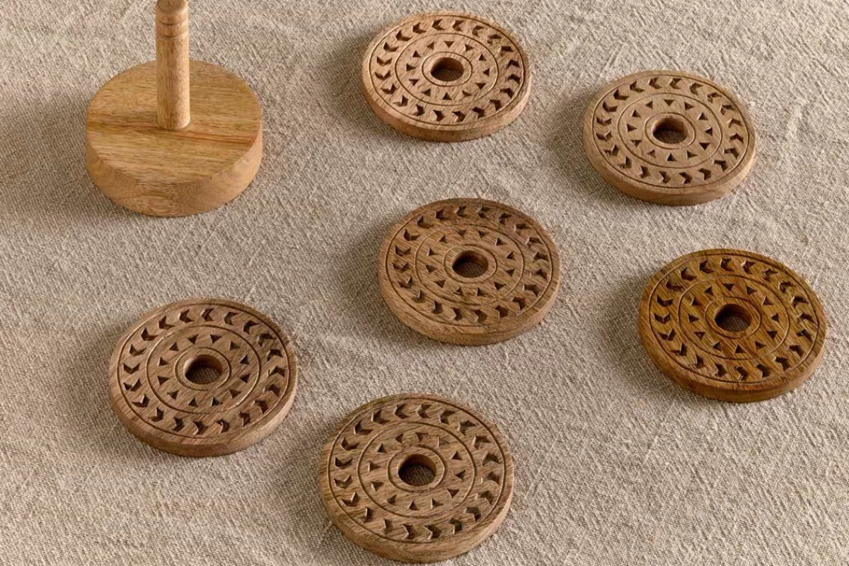 Table Settings & Linens^Nkuku Anali Mango Wood Coasters - Natural