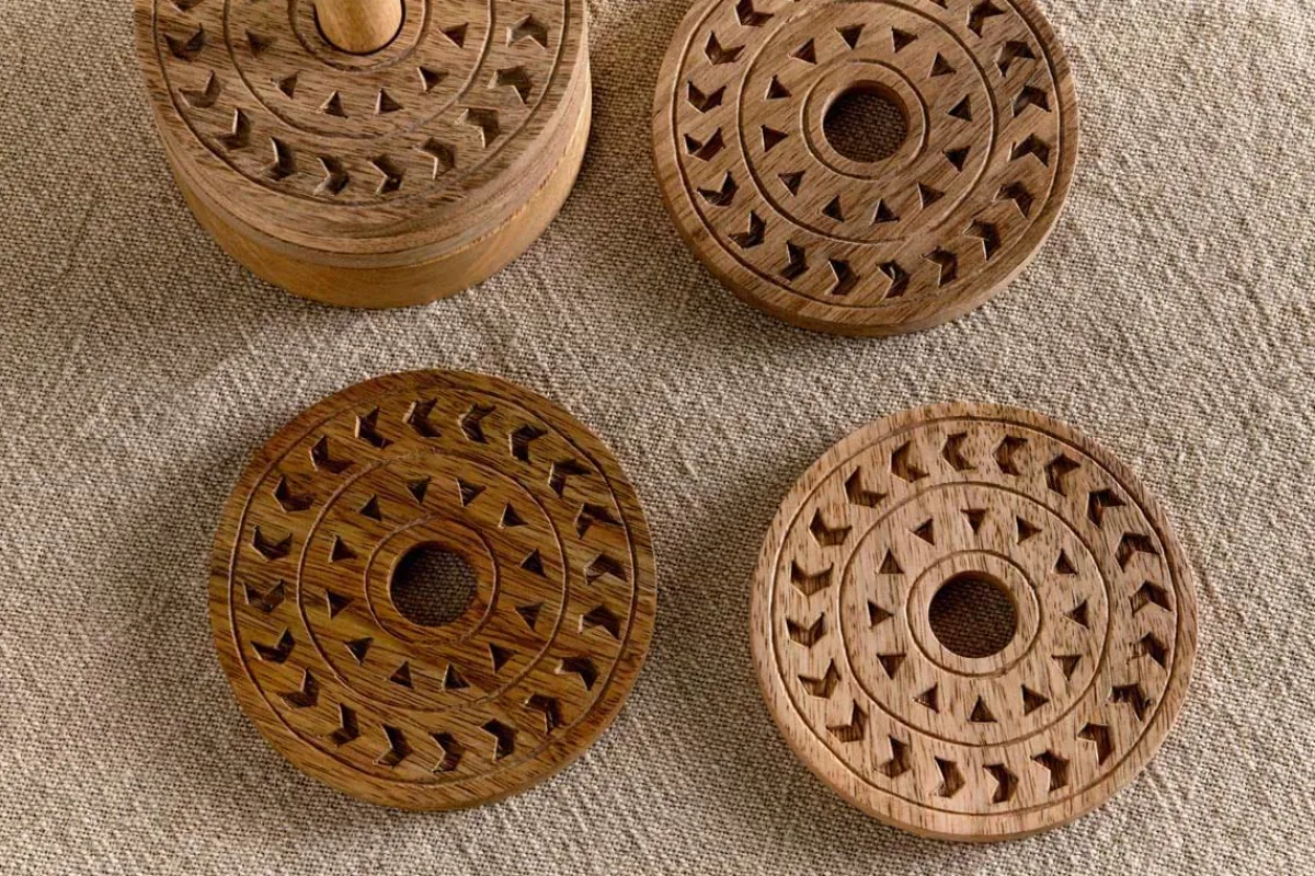Table Settings & Linens^Nkuku Anali Mango Wood Coasters - Natural