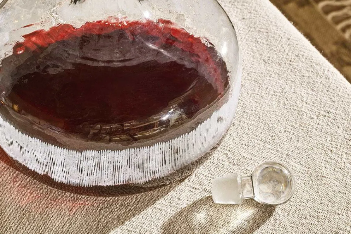 Barware|Decanters^Nkuku Anara Etched Decanter