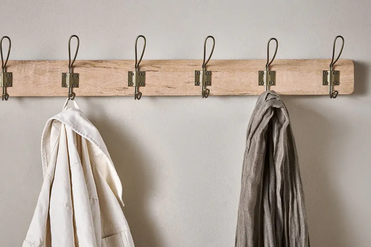 Hooks & Rails|Hooks & Rails^Nkuku Ankita Mango Wood & Iron Hooks - Natural & Antique Brass - Large