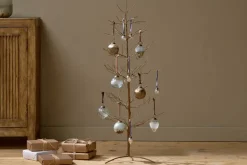 Winter Berries^Nkuku Charida Wire Tree