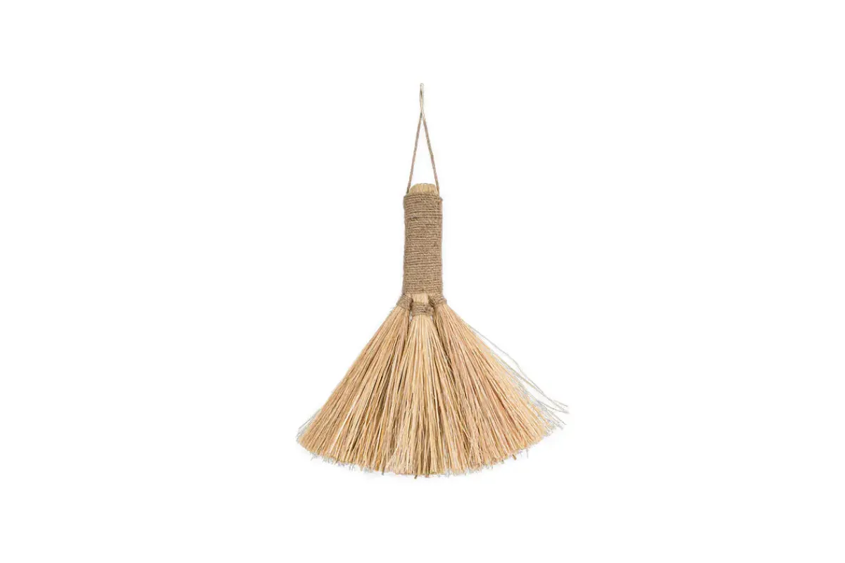 Pantry|Kitchen Storage^Nkuku Dulani Grass Brush - Natural - Small