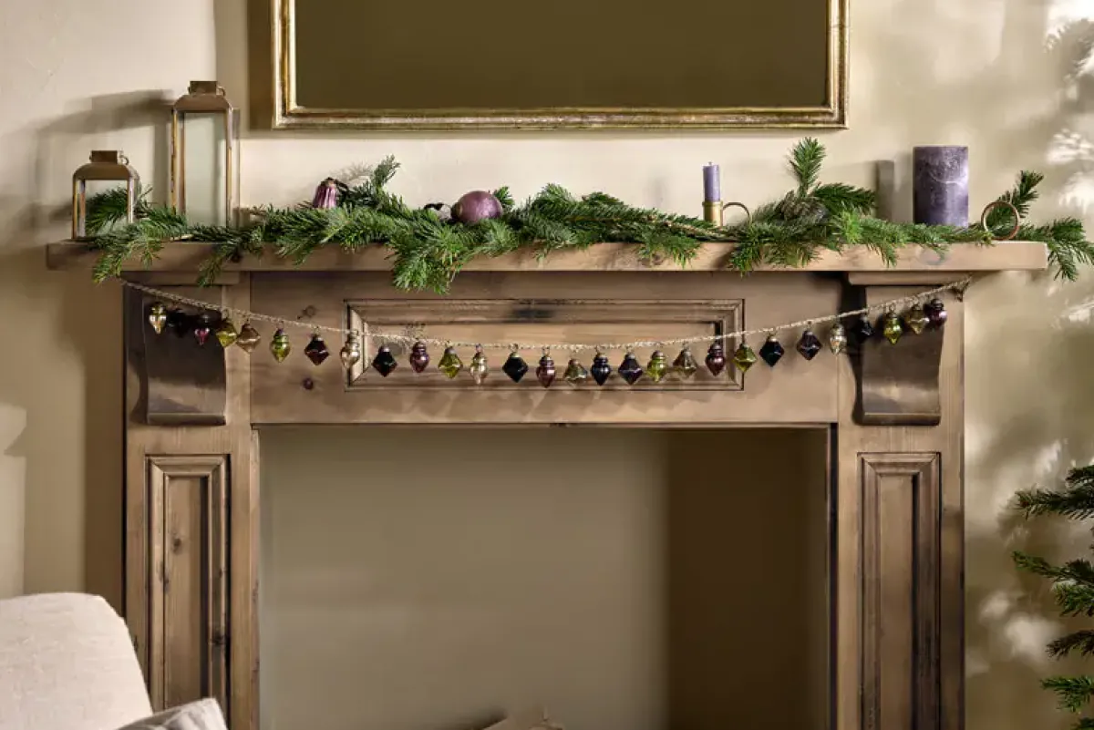 Wreaths & Garlands|Bright Christmas^Nkuku Ekiti Bauble Garland - Mixed Colour