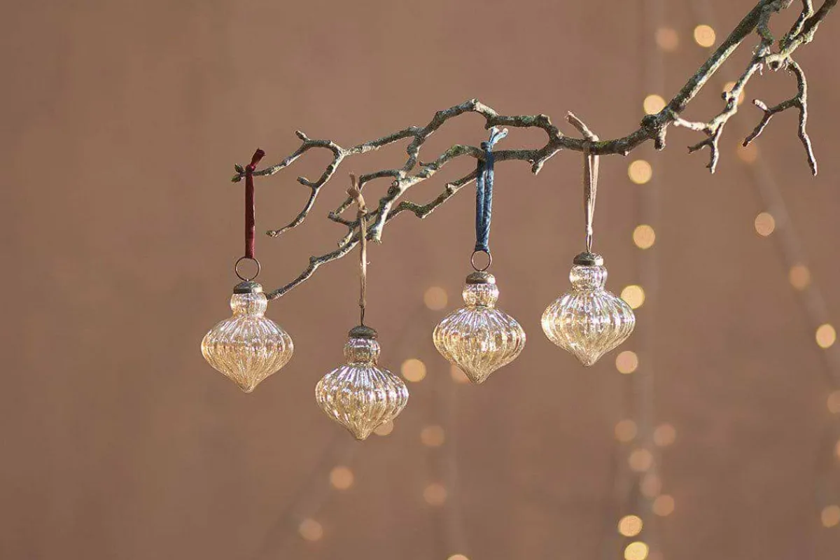Candles & Candleholders|Baubles & Tree Decorations^Nkuku Eliza Baubles - Gold Luster (Set of 4)
