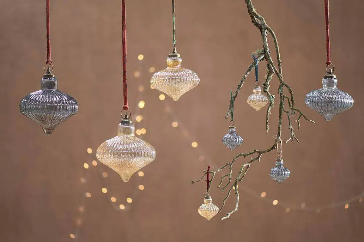 Giant Baubles^Nkuku Eliza Giant Bauble - Gold Luster