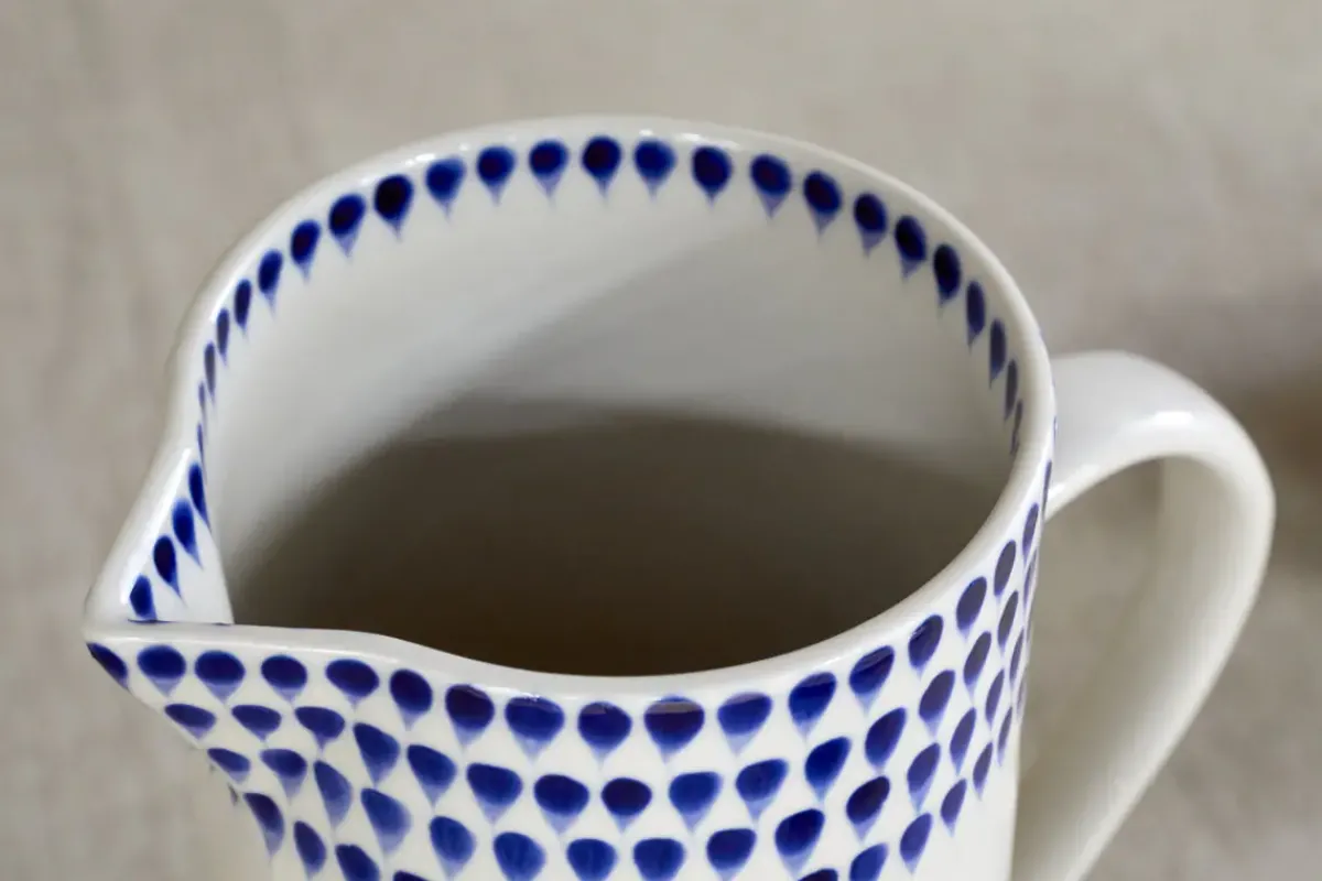 Jugs^Nkuku Drop Jug - Cream & - Small Indigo
