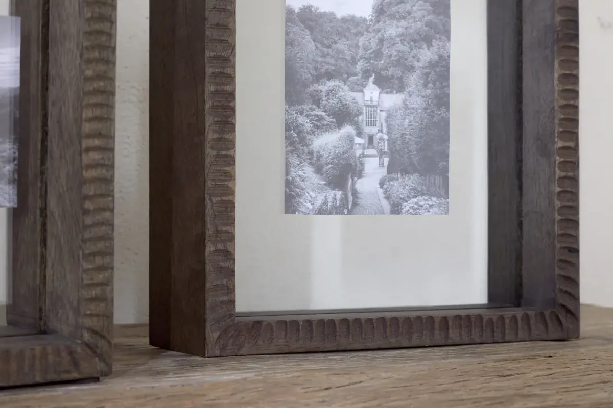 Desk Accessories|Photo Frames^Nkuku Indu Standing Mango Wood Frame - Dark Ash