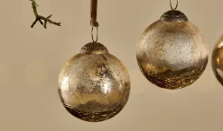 Christmas Table|Baubles & Tree Decorations^Nkuku Konara Baubles - Gold Crackle (Set of 4)