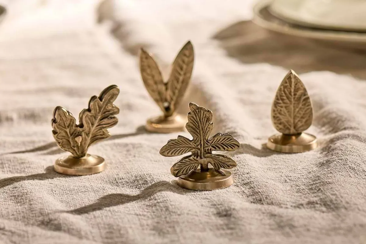 Christmas Table^Nkuku Leaf Brass Place Card Holders (Set of 4)