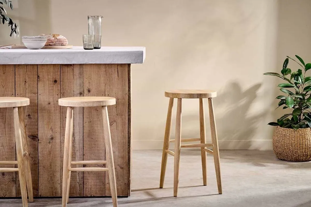 Kitchen & Dining|Bar Stools & Bar Chairs^Nkuku Mengwi Mango Wood Round Bar Stool - Natural