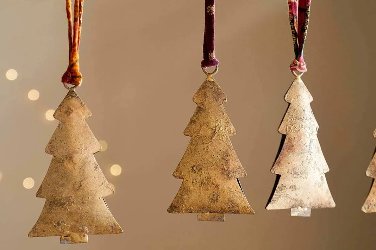 Baubles & Tree Decorations|New Christmas^Nkuku Mishti Tree Baubles - Antique Brass - Large (Set of 4)