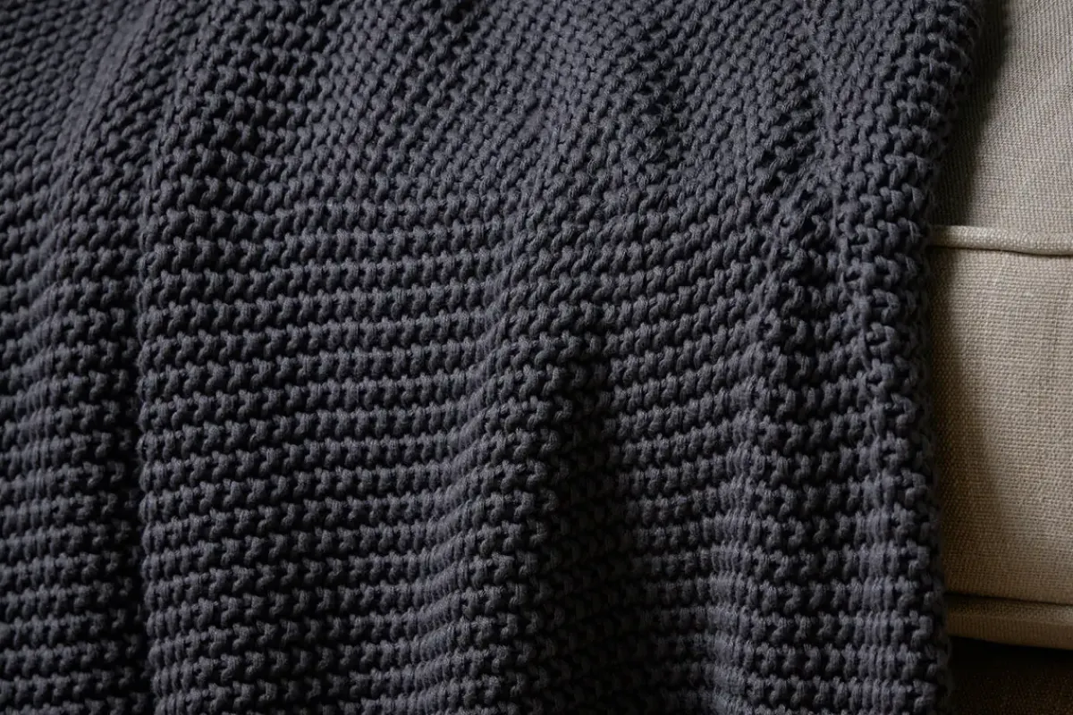 Bedroom Textiles|Blankets & Throws^Nkuku Nahan Moss Stitch Cotton Throw - Charcoal