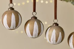Baubles & Tree Decorations^Nkuku Nori Baubles - Gold & Cream - (Set of 4)