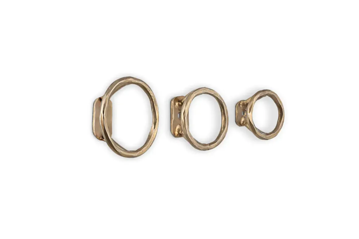 Bathroom Accessories|Hooks & Rails^Nkuku Olani Bathroom Hooks - Antique Brass - (Set of 3)
