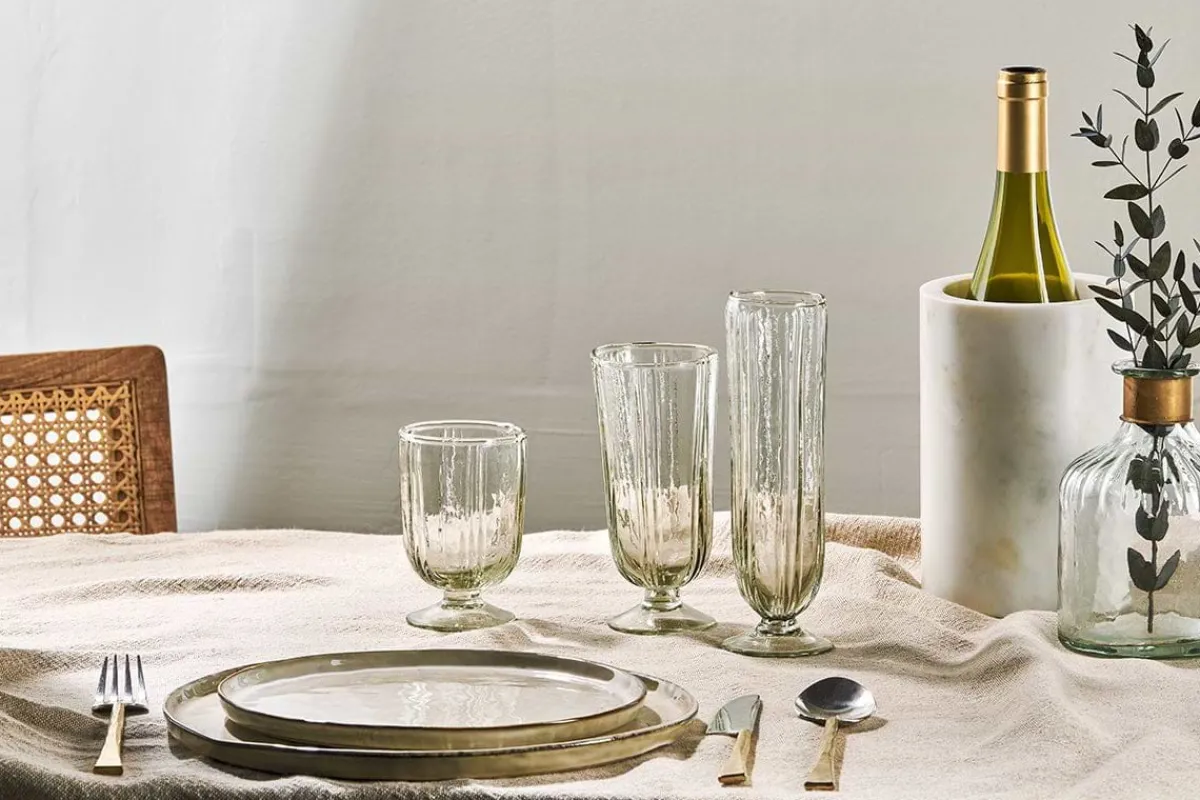 Entertaining Glasses|Wine & Champagne Glasses^Nkuku Sigiri Champagne Glass - Clear - (Set of 4)