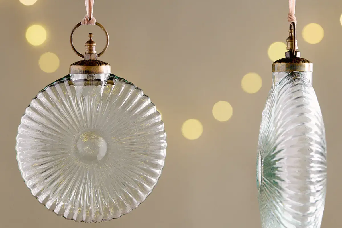 Giant Baubles|Baubles & Tree Decorations^Nkuku Sundara Giant Bauble - Clear