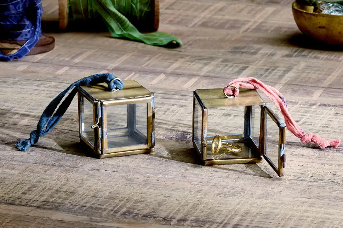 Bright Christmas|Baubles & Tree Decorations^Nkuku Tiny Kiko Box Decorations (Set of 2) - Antique Brass