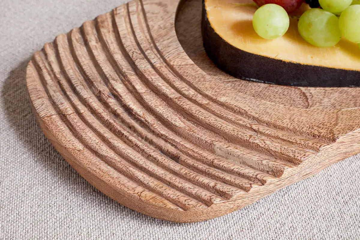 Trays & Platters^Nkuku Tivisha Mango Wood Serving Board - Natural