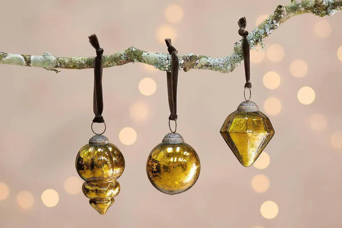 Baubles & Tree Decorations^Nkuku Ura Baubles - Antique Green (Set of 3)