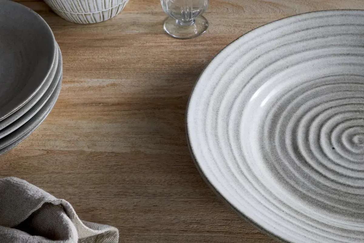 Trays & Platters^Nkuku Valinha Earthenware Round Platter - Grey