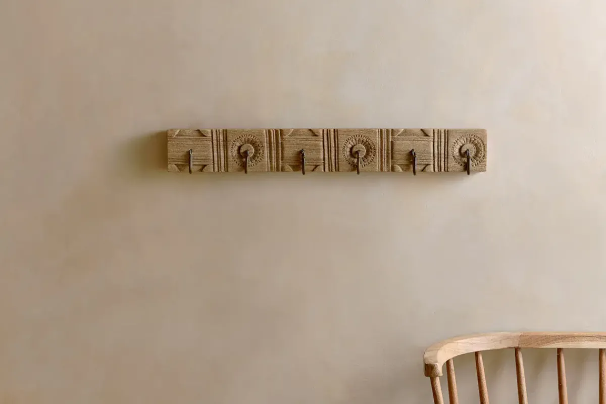 Hooks & Rails|Hooks & Rails^Nkuku Veduru Mango Wood Carved Hook - Natural (Row of 6)